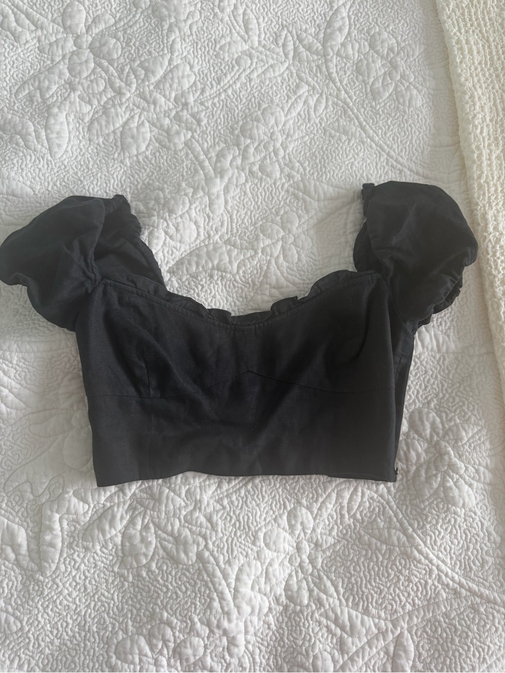Wilfred Black Puff Sleeve Crop Top